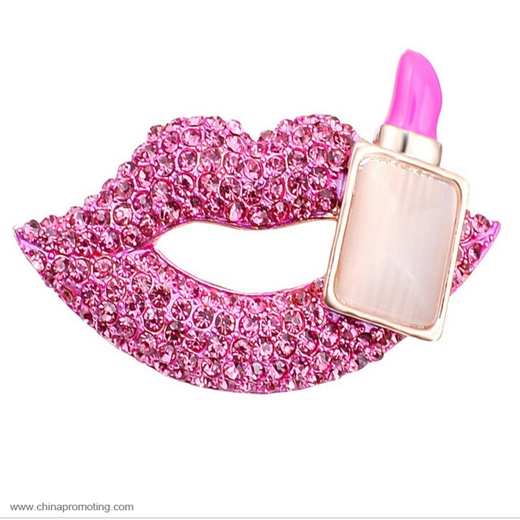 Crystal Sexy Lips Shape Lapel Pin