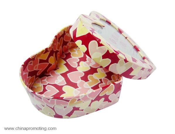  Heart Shape Paper Gift Box With Clear Window